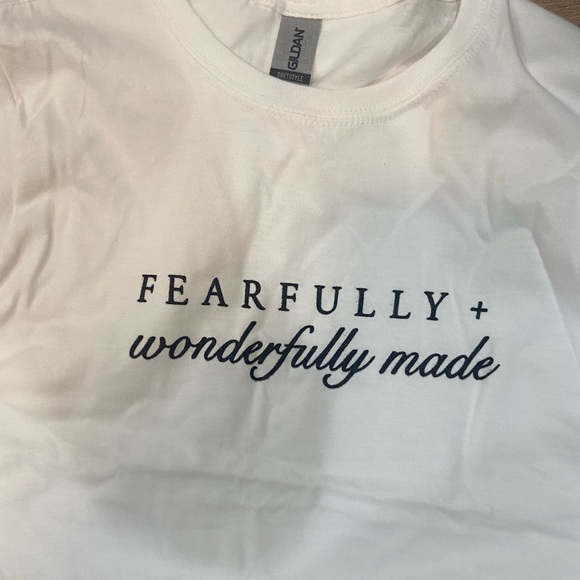 Nice T shirts soft material with message - Picture 3 of 3